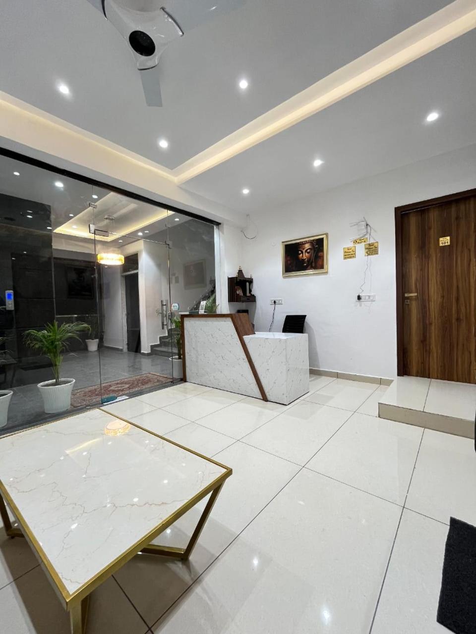 Hotel Platinum Inn Лудяна Екстериор снимка